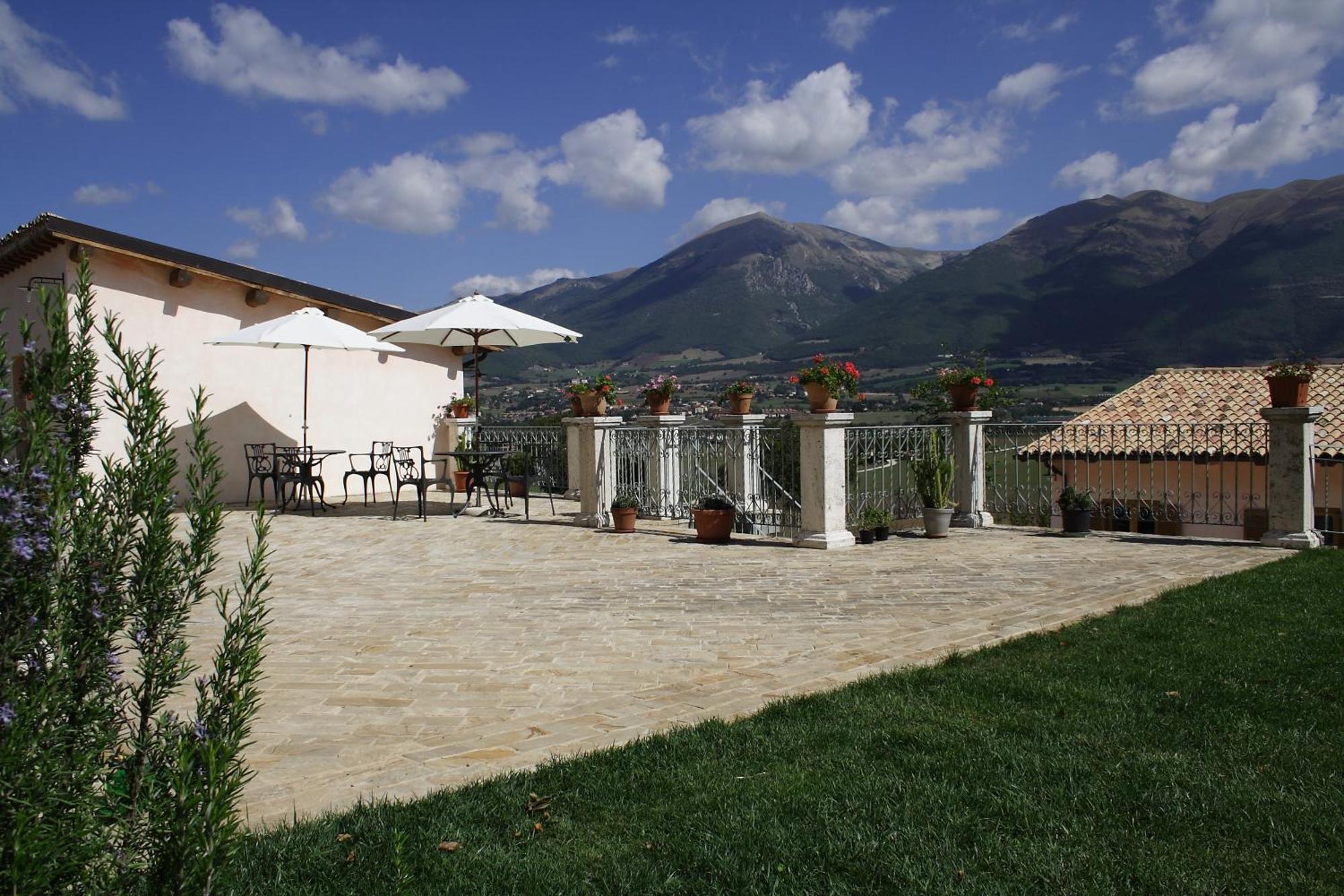 Agriturismo La Cascina Di Opaco Norcia Luaran gambar