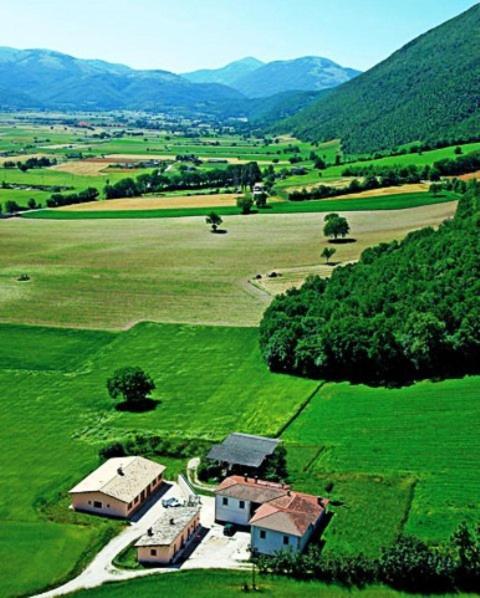 Agriturismo La Cascina Di Opaco Norcia Luaran gambar