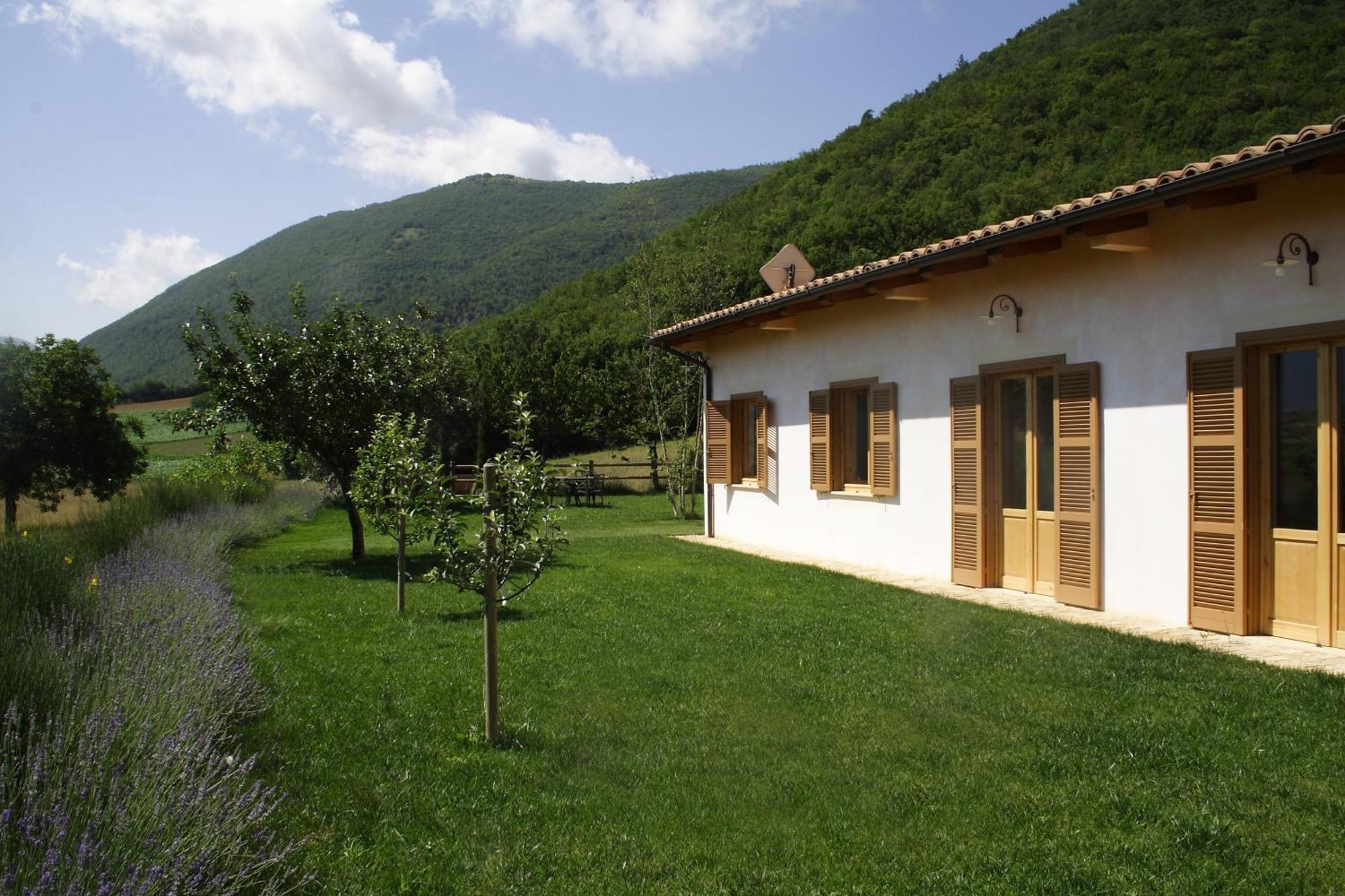 Agriturismo La Cascina Di Opaco Norcia Luaran gambar